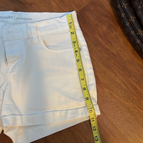 Old Navy Boyfriend Shorts - Picture 11 of 12